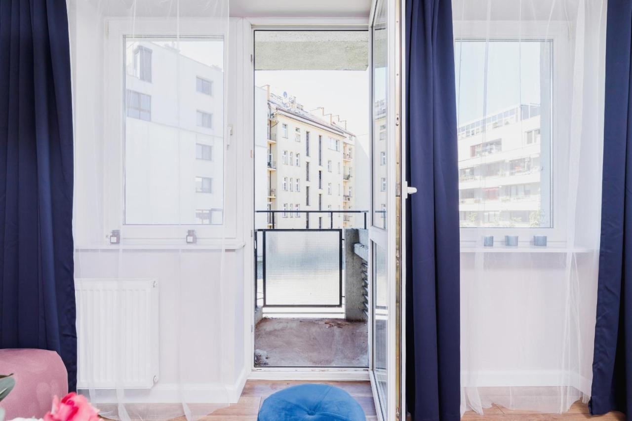 Appartamento Przy Bulwarach Wislanych Kosciuszki By Renters Cracovia